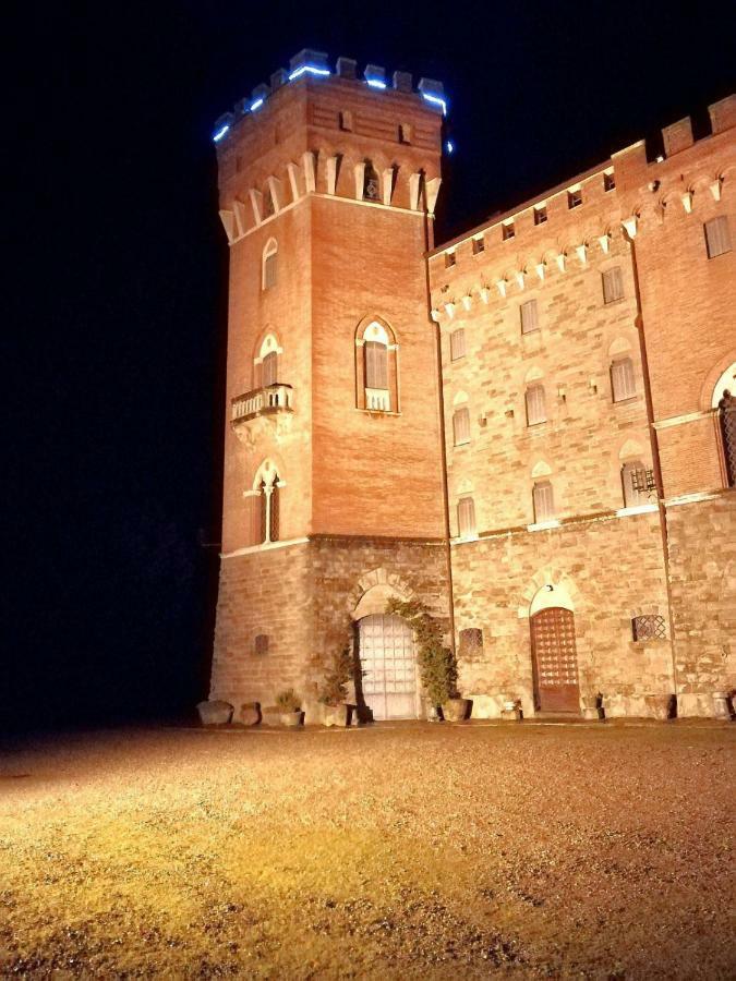 アレッツォ Castello Di Valenzanoヴィラ エクステリア 写真