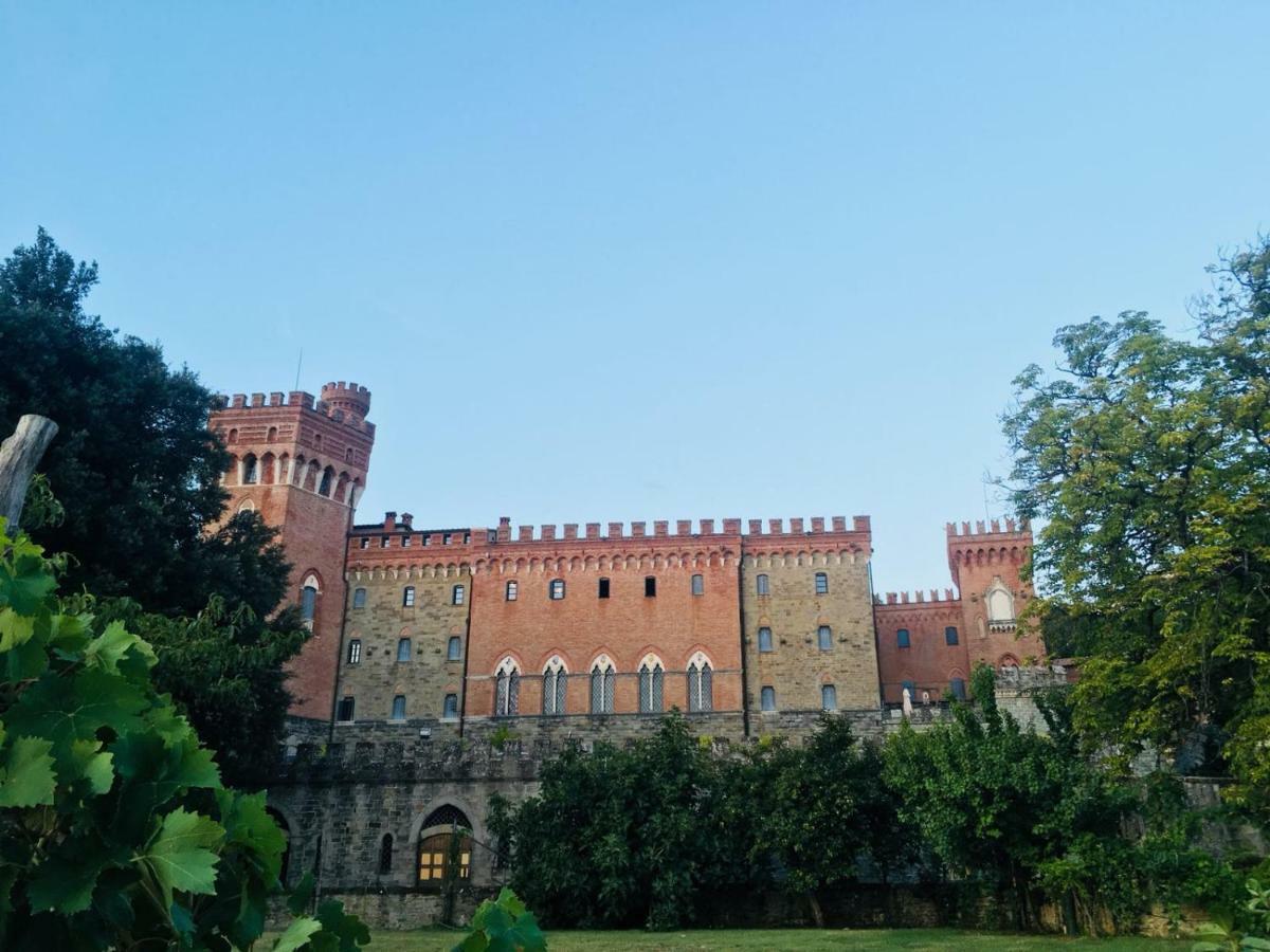 アレッツォ Castello Di Valenzanoヴィラ エクステリア 写真